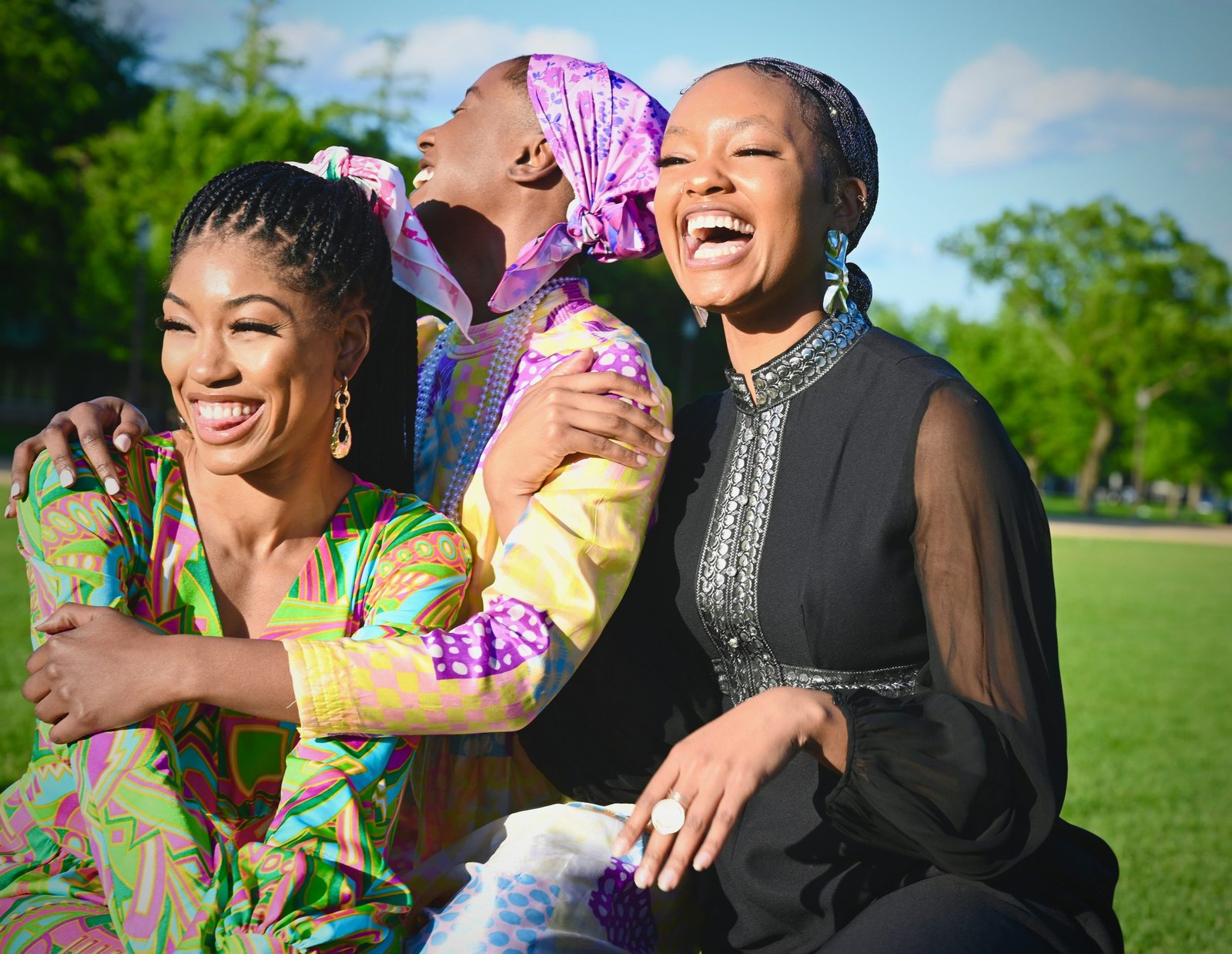 Carté ambassadors — university women laughing together on campus